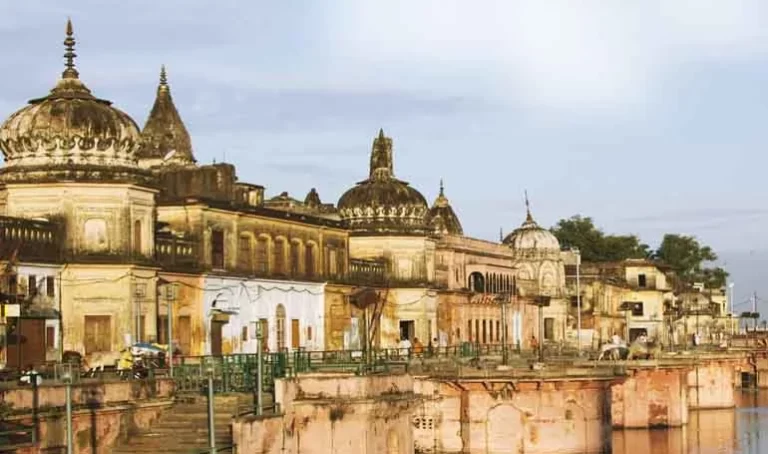 Varanasi Ayodhya Tour Package with lucknow by yoshi travel